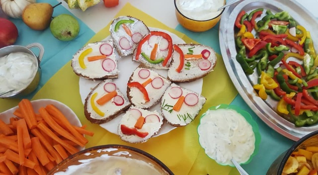 © Anja Stuppi, »Der Landkreis Neunkirchen lebt gesund!« Brotgesichter